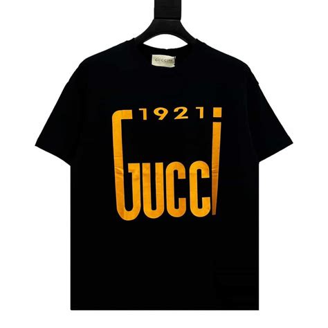 maglietta manica corta gucci|Magliette da uomo Gucci di lunghezza della manica manica corta .